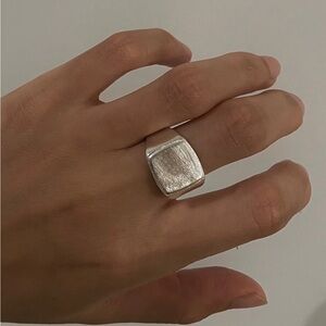 Sparkly brushed finished signet ring